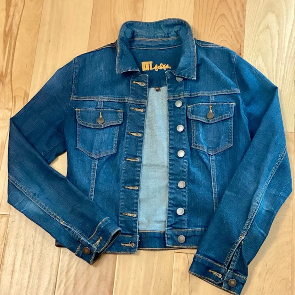 KUT from the Kloth Classic Jean Jacket - Picture 3 of 5